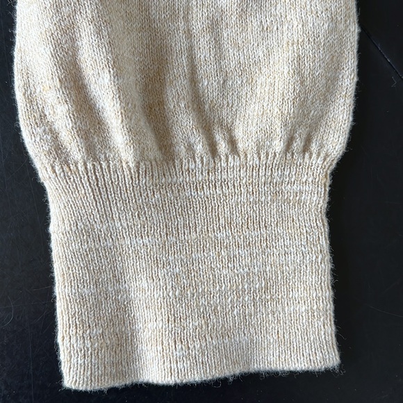 J Crew 3 button long sleeve Men’s medium sweater, 100% cotton, light beige/cream - Picture 4 of 10